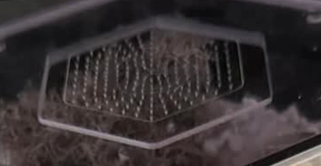 Špatně odvětrávané formikárium