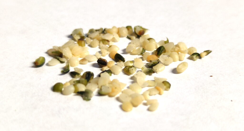 Oloupané konopné semínko